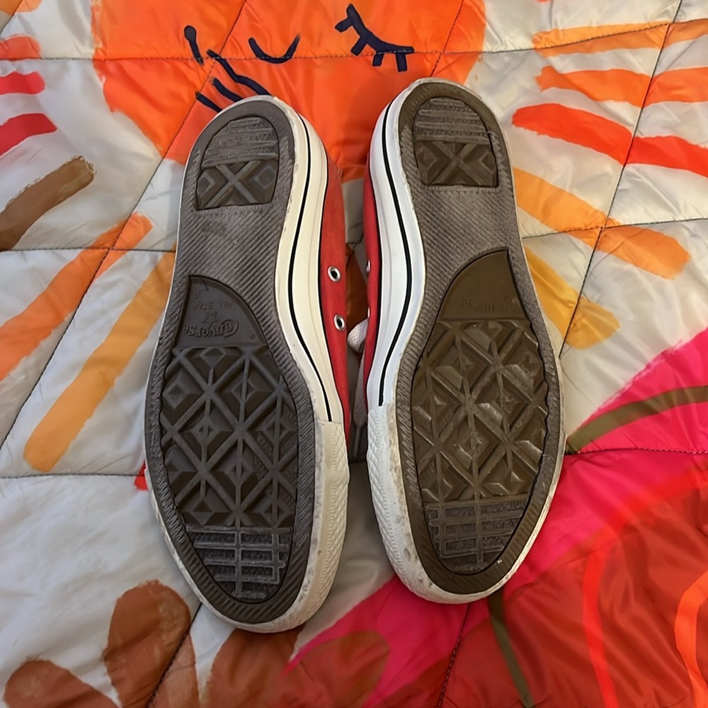 Low Top Converse - Picture 6 of 8